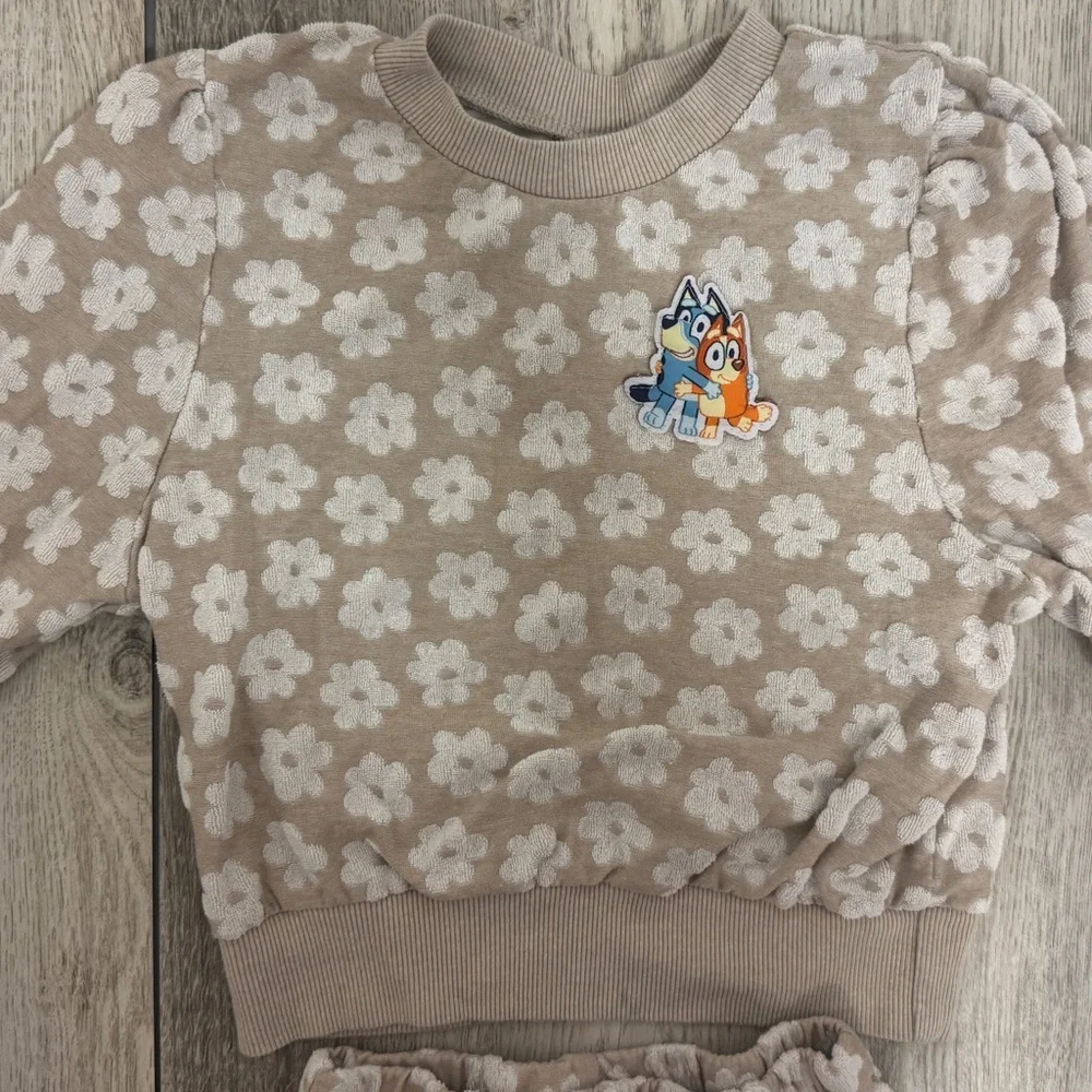 Bluey Tan and White Cozy Matching Set